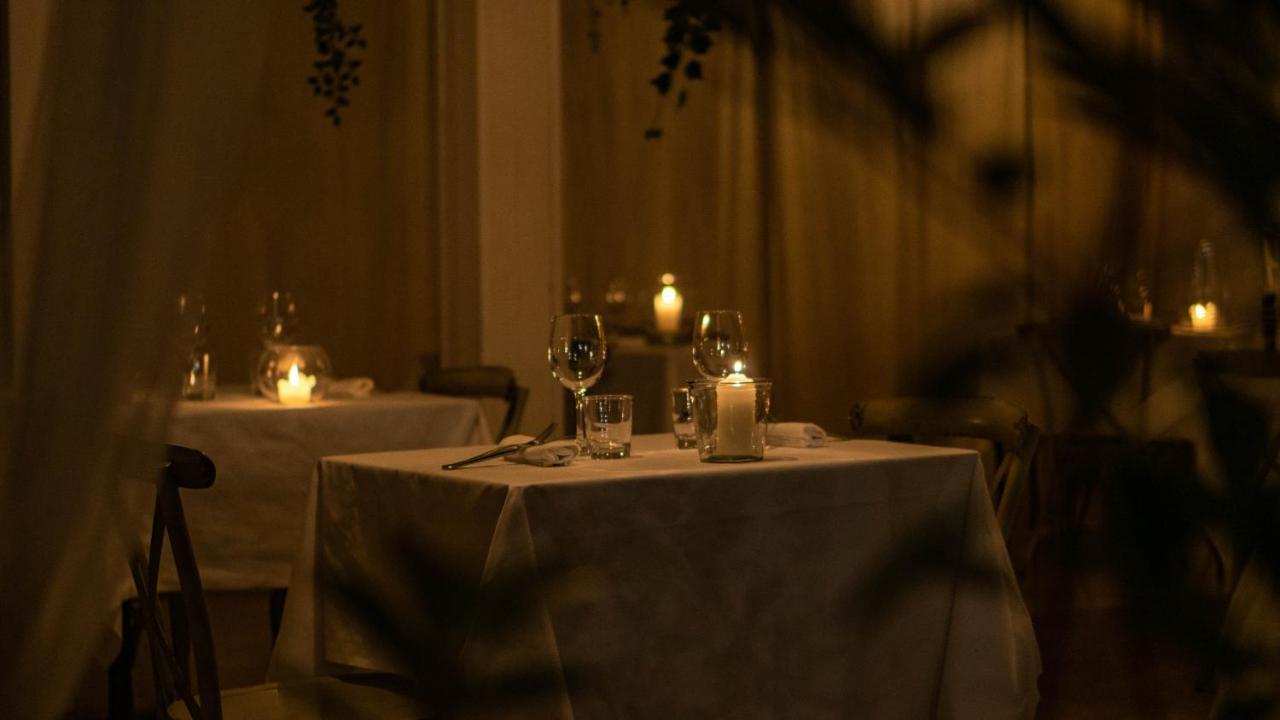 Amare Ristorante Locanda Certosa di Pavia Exteriör bild