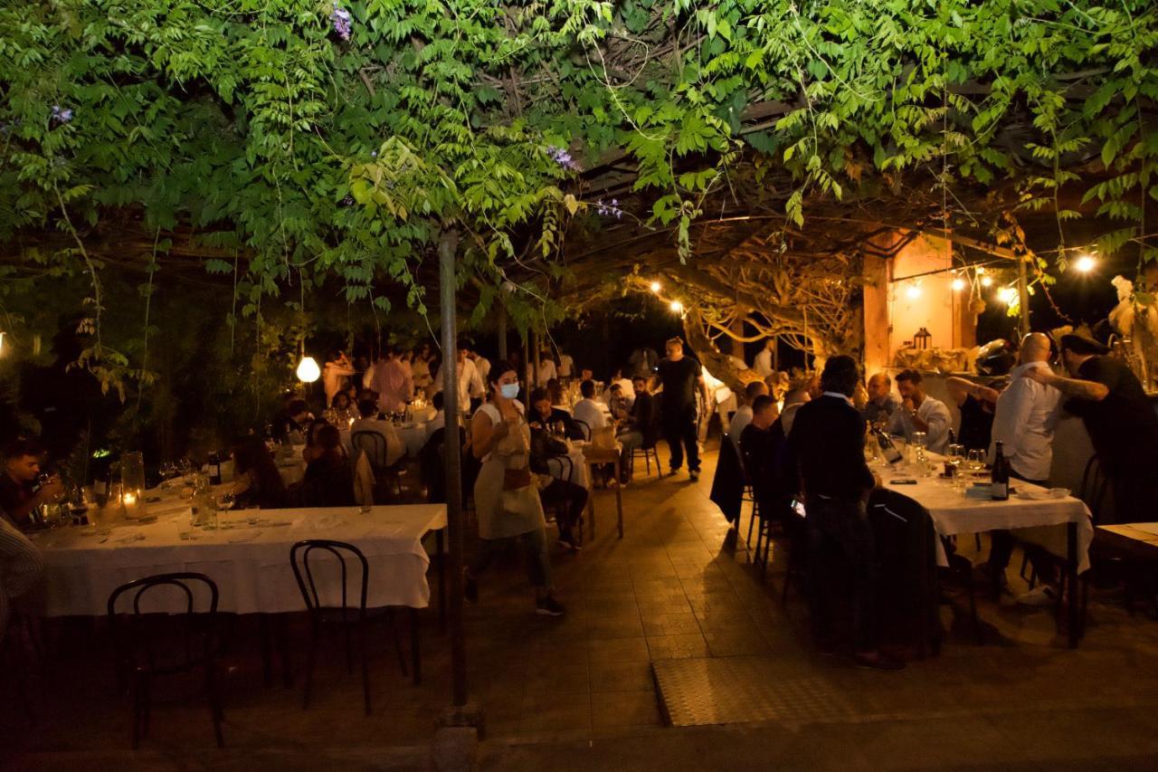 Amare Ristorante Locanda Certosa di Pavia Exteriör bild